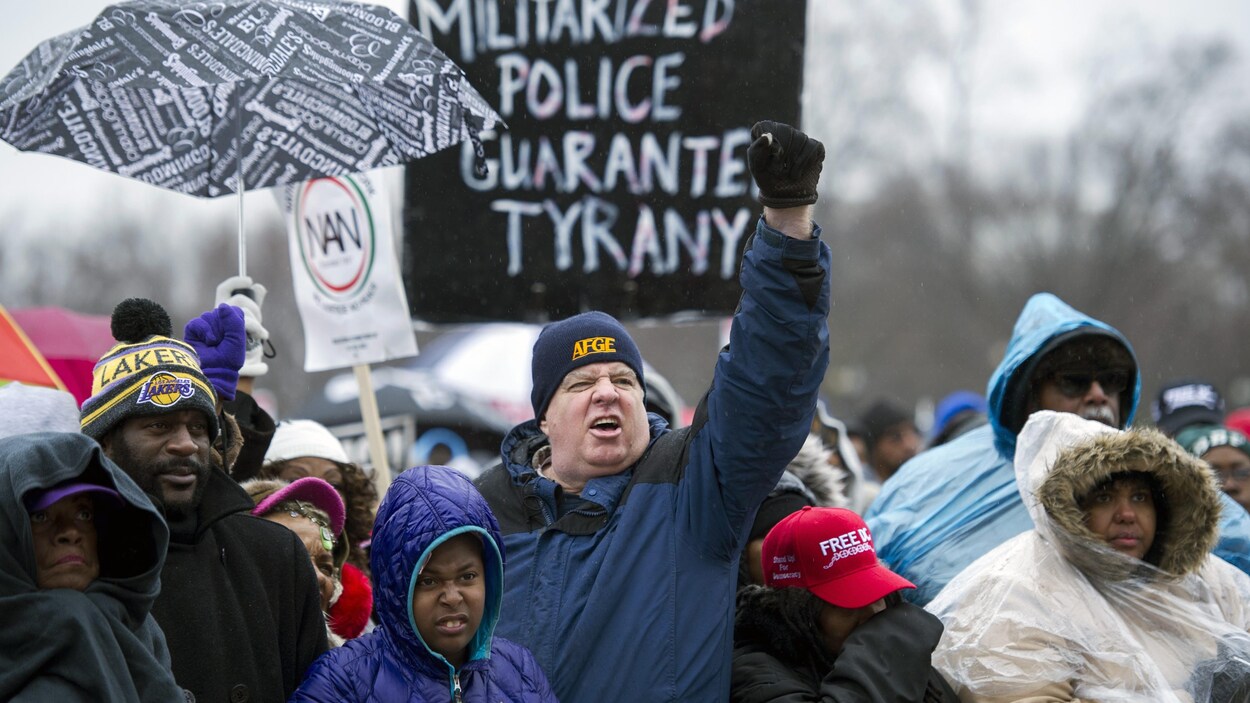 Des défenseurs des droits civiques ont manifesté samedi à Washington à la mémoire de Martin Luther King.