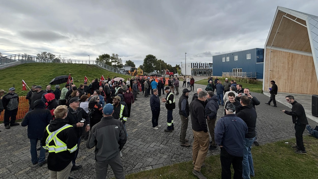 Manifestation pour l’industrie forestière à Baie-Comeau