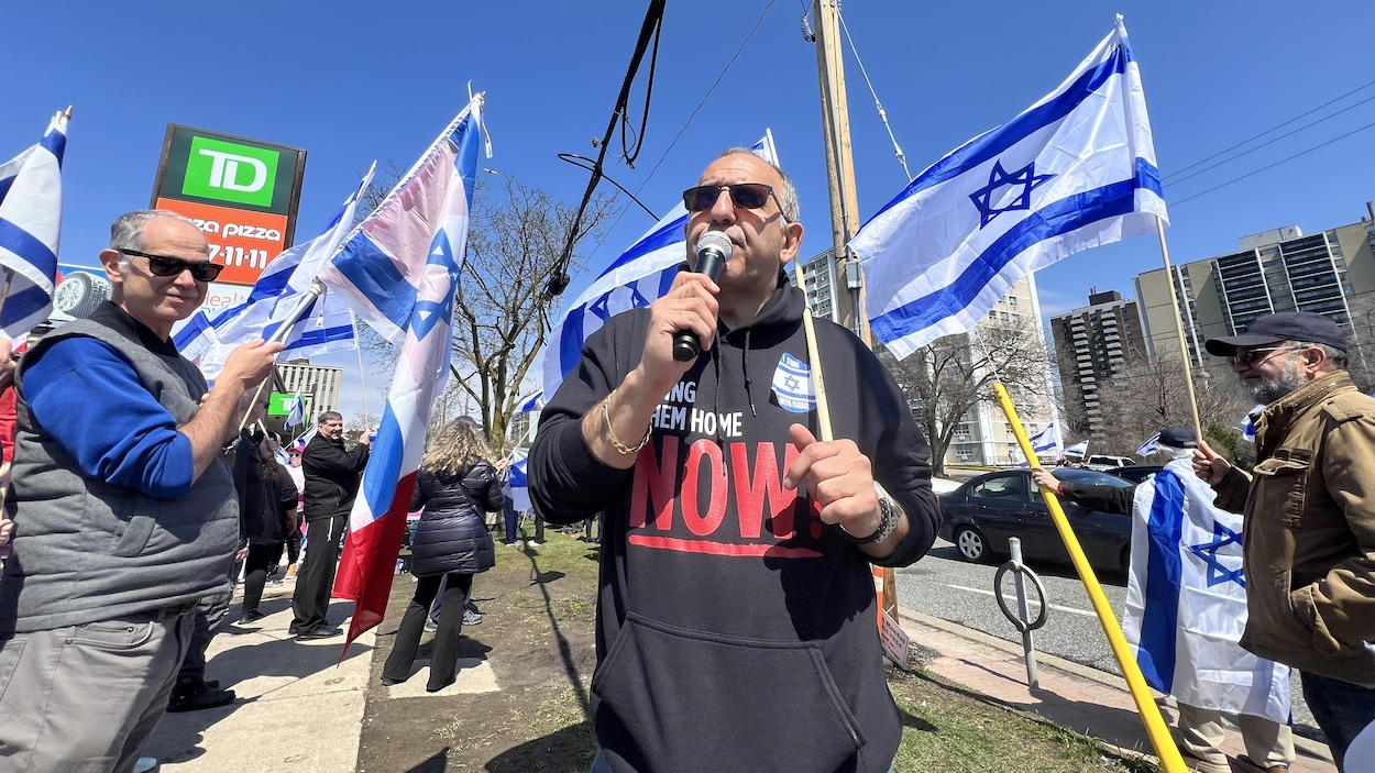 La police de Toronto interdit les manifestations dans certaines rues résidentielles