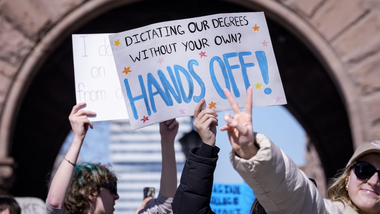 Analyse, Retour des députés à Queen’s Park : la réforme de l’aide financière en toile fond
