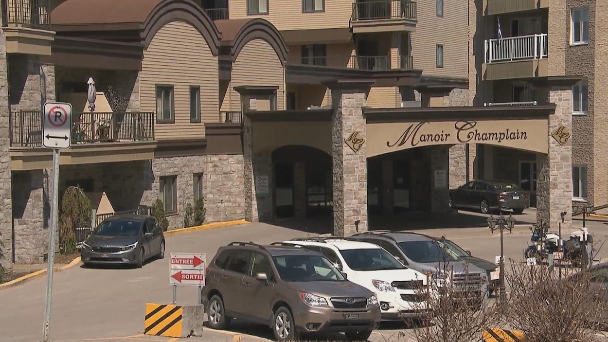 L'extérieur du Manoir Champlain.