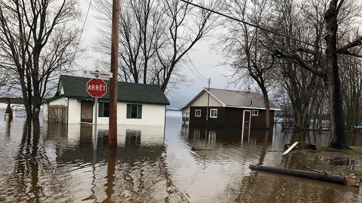 Un chemin totalement inondé.
