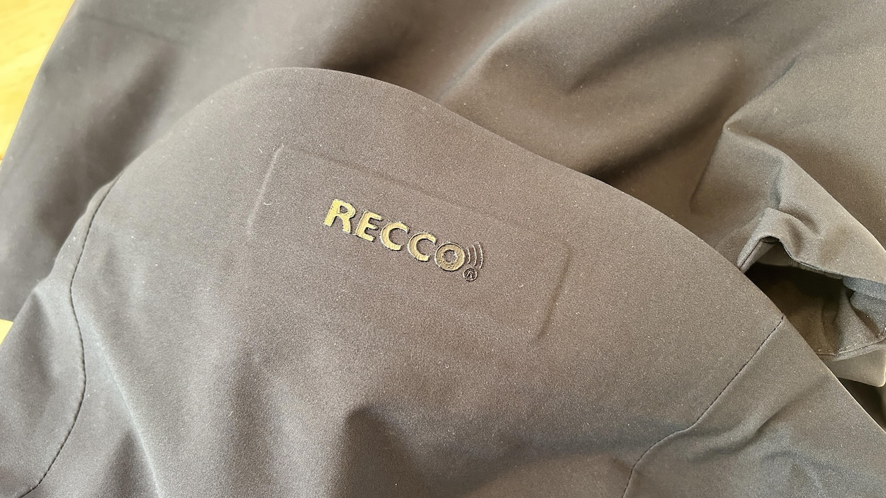 Recco : un réflecteur intégré dans certains vêtements qui pourrait vous sauver la vie
