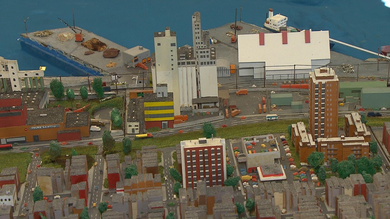 Une maquette du port de Montréal
