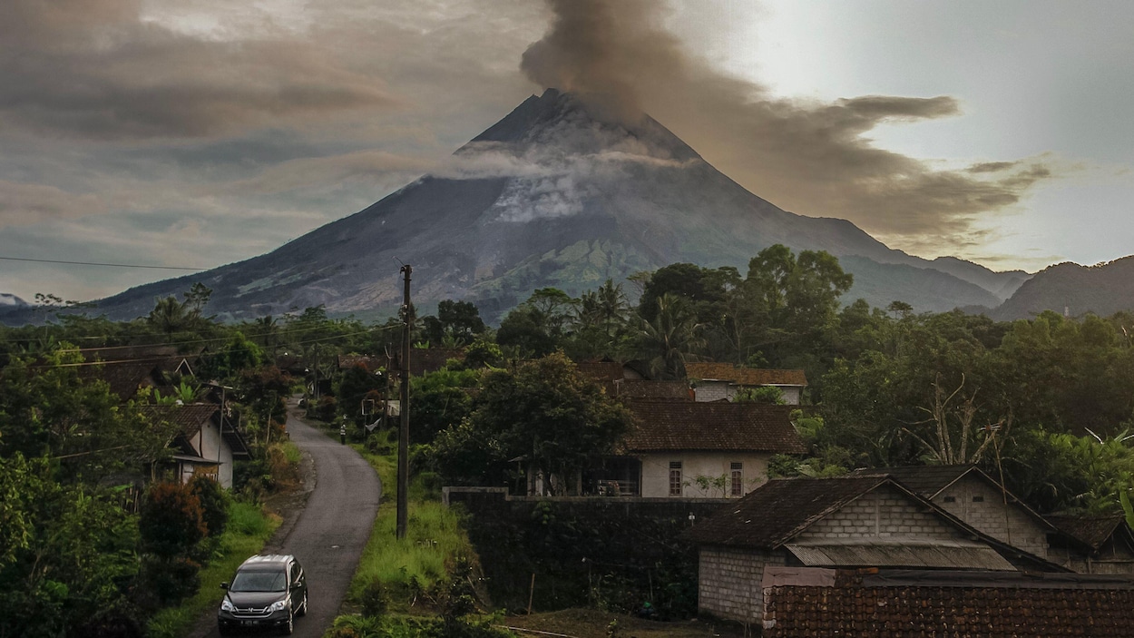 In Indonesia, a volcanic eruption caused a column of ash three kilometers high