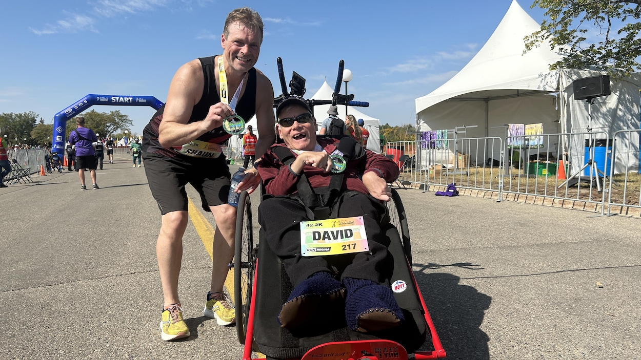 A special marathon for two brothers from Regina