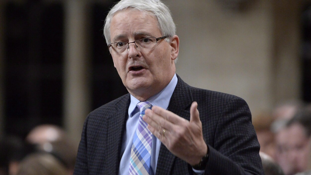 Le ministre des Transports, Marc Garneau