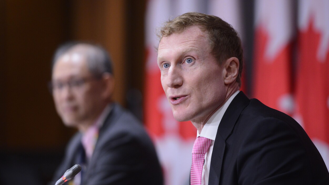 Le ministre des Services aux Autochtones Marc Miller.