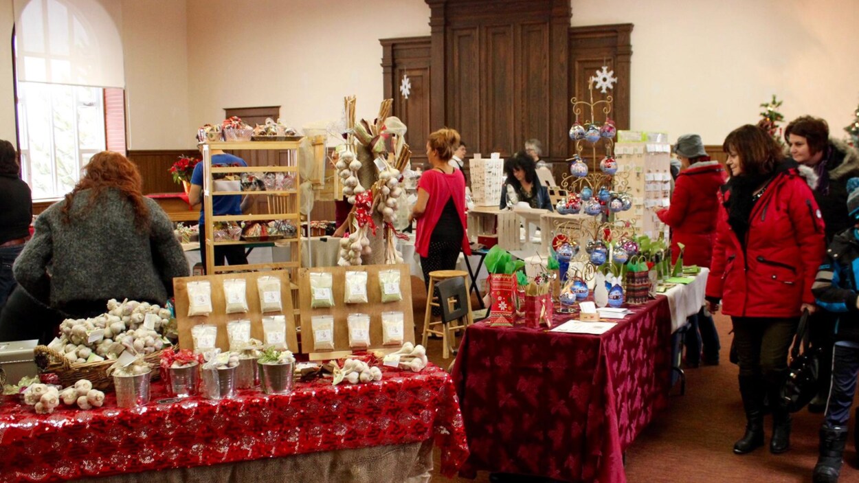 Des exposants au Marché Noël d'Amos