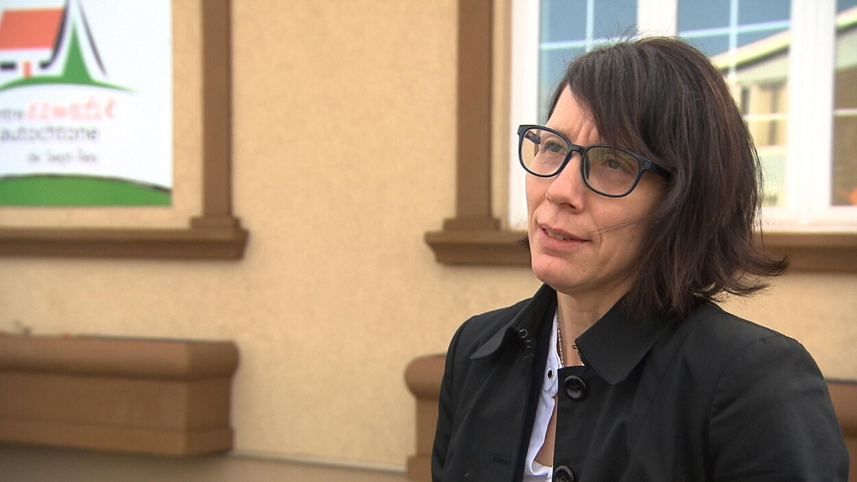 Maria-Louise Nanipou, ex-directrice générale du Centre d'amitié autochtone de Sept-Îles Maria-Louise Nanipou, ex-directrice générale du Centre d'amitié autochtone de Sept-Îles
