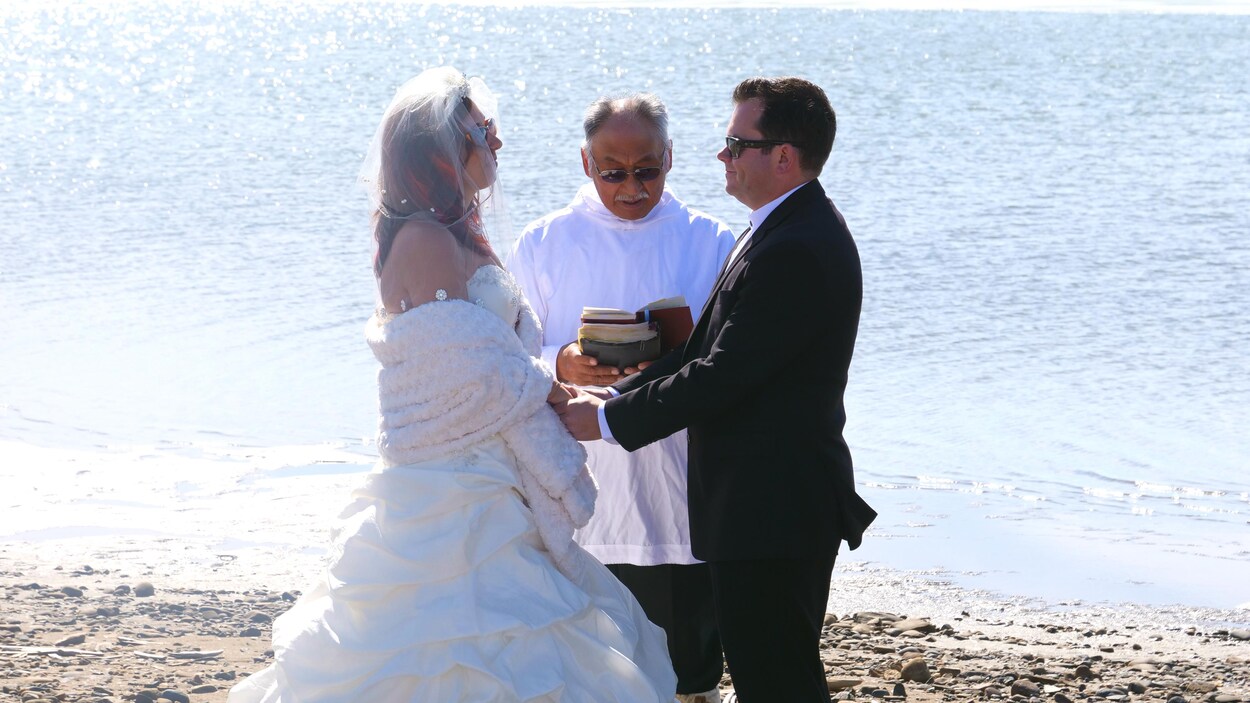 Shawna et Drew Mitchell pendant le mariage