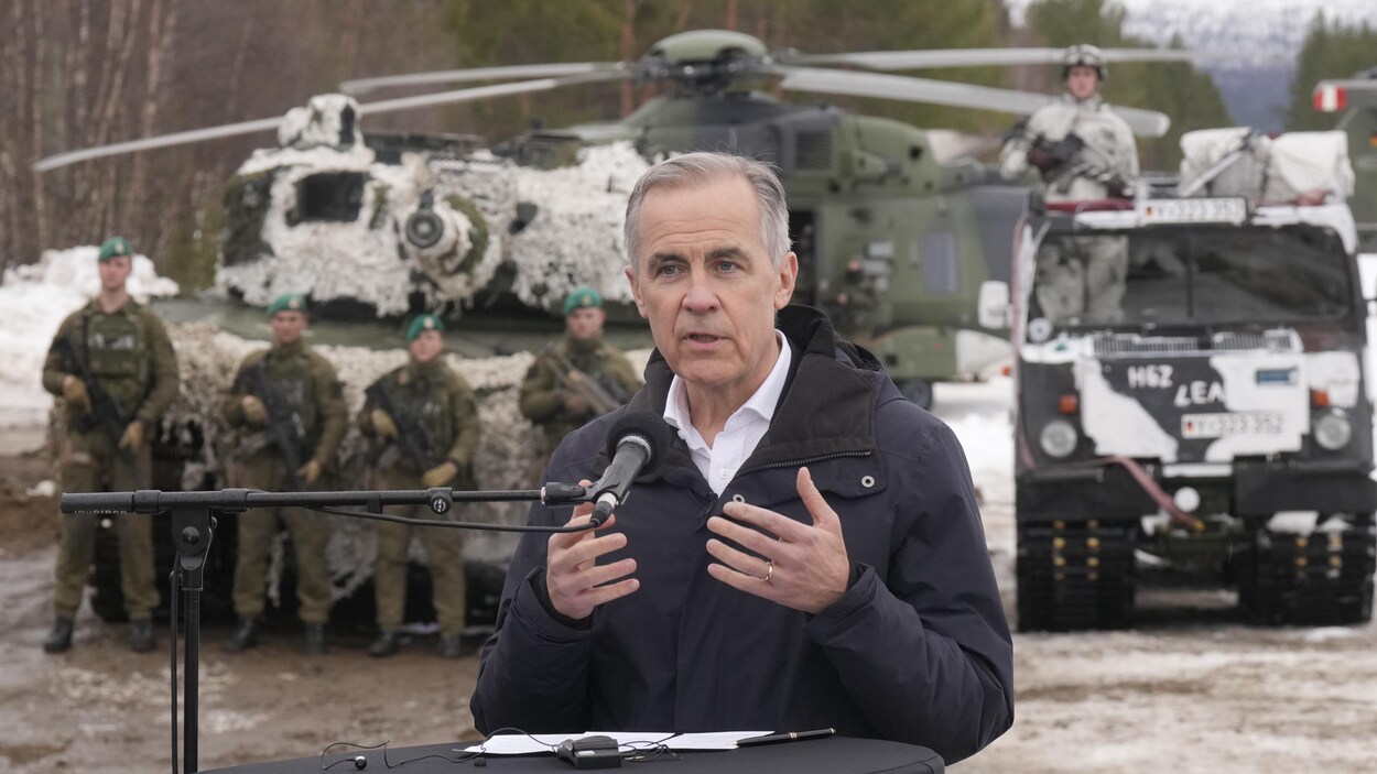 Mark Carney assiste aux exercices de l’OTAN dans le nord de la Norvège