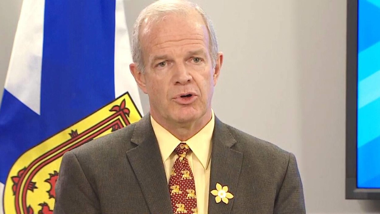 Mark Furey annonce un moratoire sur les contrôles de rue le 17 avril 2019 à Halifax.