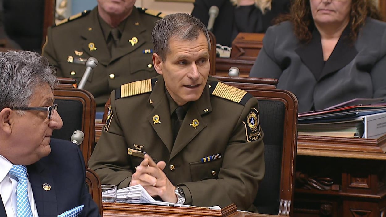 Le directeur de la SQ, Martin Prud'homme, lors de sa comparution en commission parlementaire le jeudi 4 mai 2017.