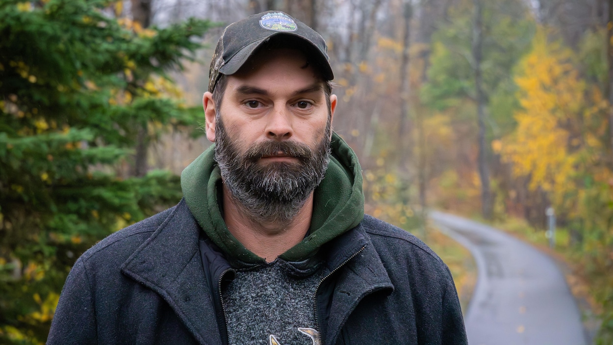 Un chasseur nie avoir bloqué l’accès à un territoire public