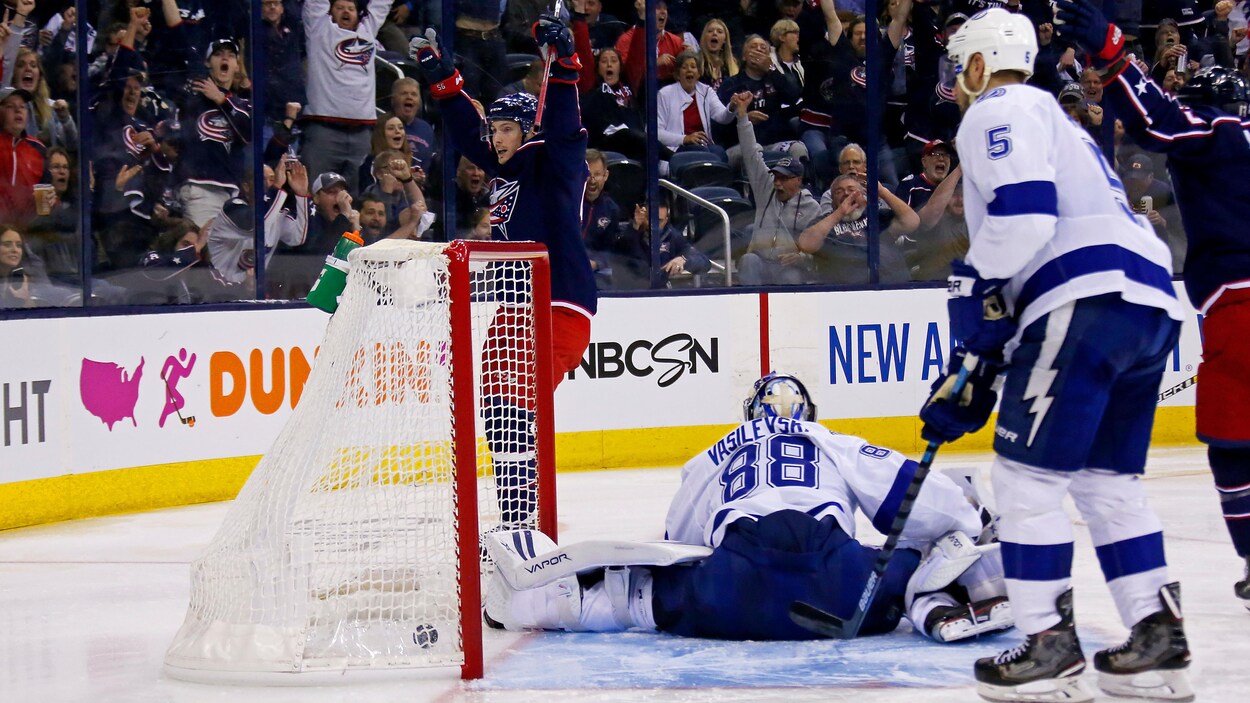 Matt Duchene célèbre son but marqué contre le Lightning.