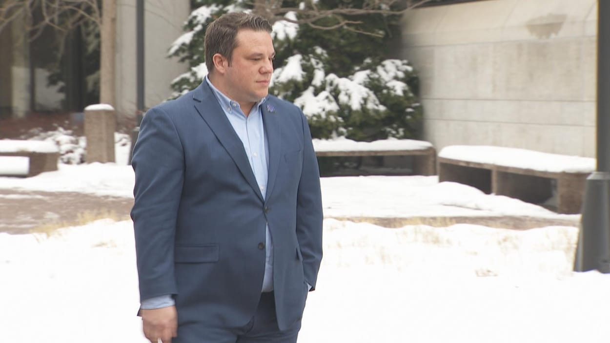 Alcootest échoué, une vidéo de Matthew Luloff rendue publique