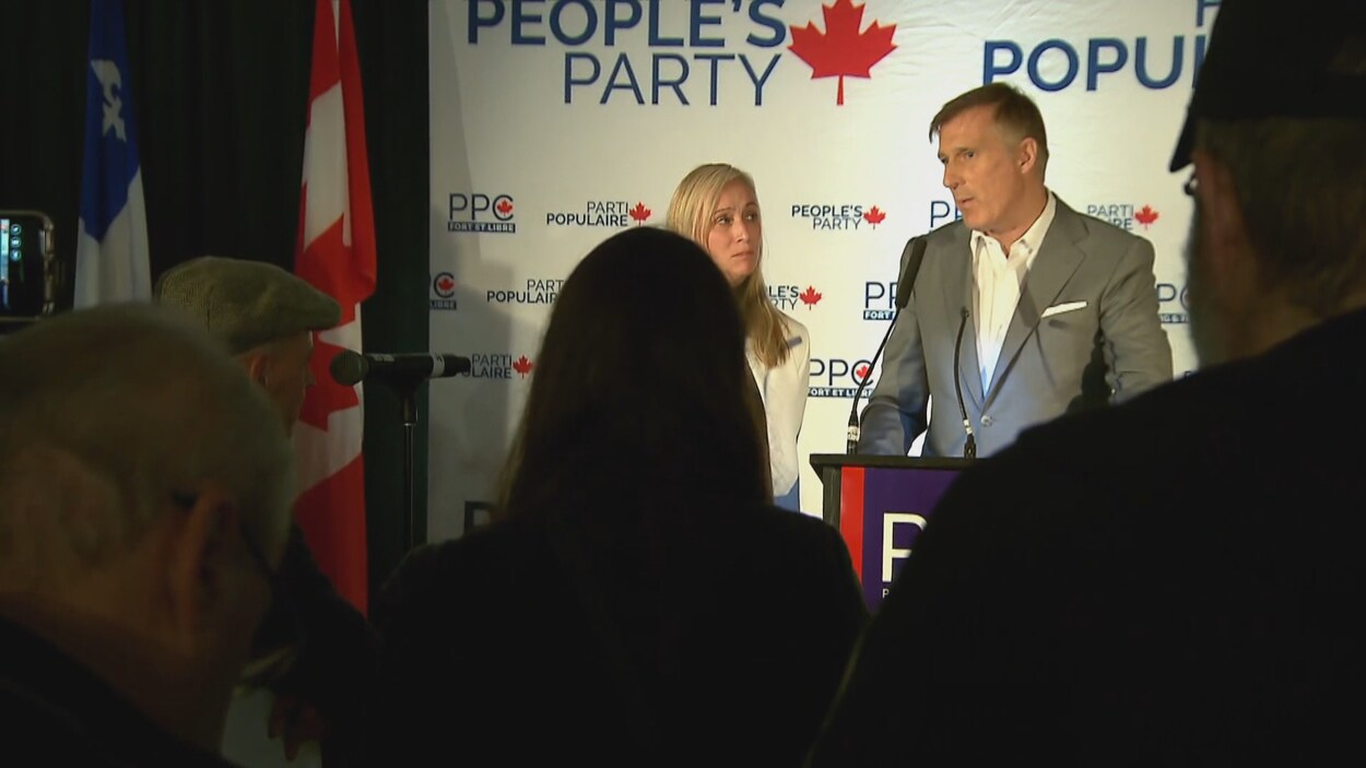 Maxime Bernier a parlé devant ses supporteurs après l'annonce de sa défaite en Beauce.