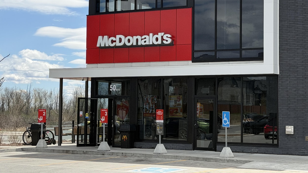 Des jeunes ont causé le chaos dans un McDonald’s de Gatineau