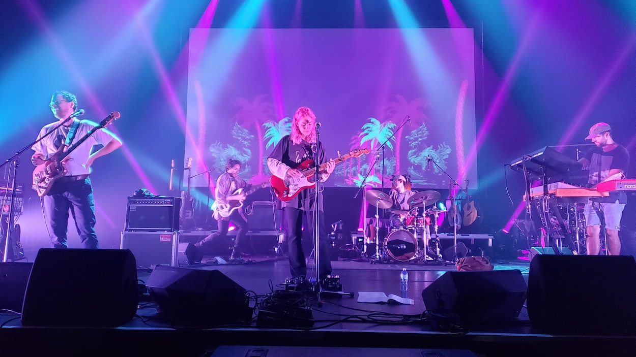 Le groupe de Québec Men I Trust en tournée avec Billie Eilish