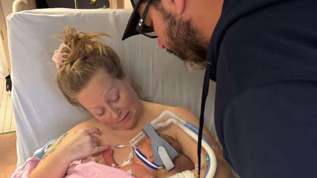 Enceinte au moment d’une collision grave, elle retrouve pour la première fois son bébé