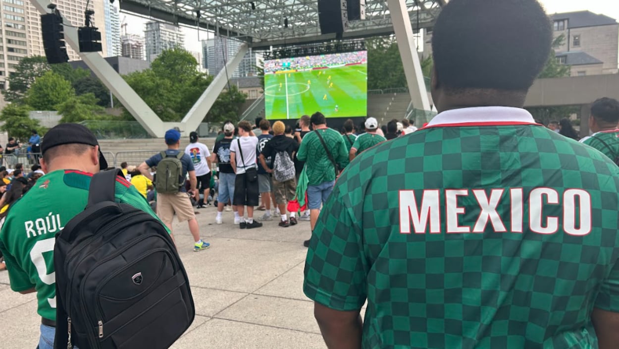 Match d’ouverture du Mondial : Toronto vibre au rythme de la marée verte mexicaine