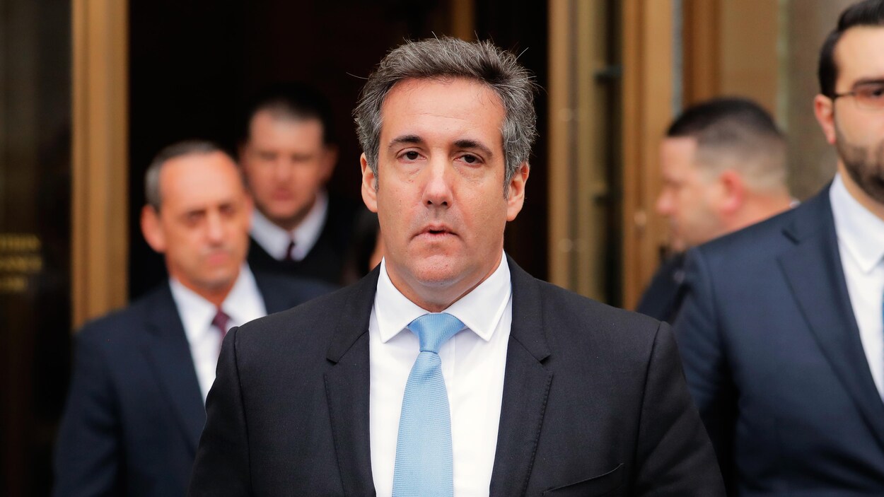 Michael Cohen, l'avocat du président américain, quitte le palais de justice de Manhattan au terme d'une audience de plus de deux heures. Michael Cohen, l'avocat du président américain, quitte le palais de justice de Manhattan au terme d'une audience de plus de deux heures.