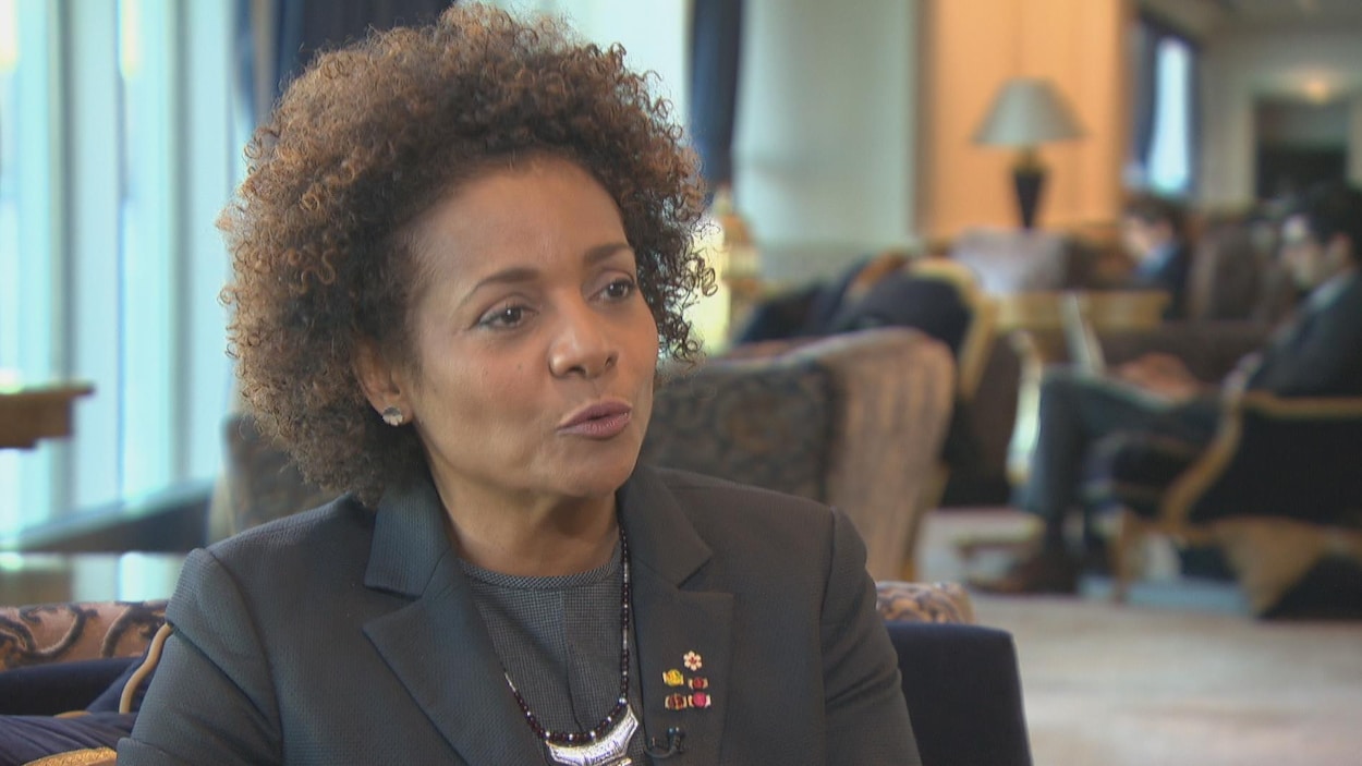 La secrétaire générale de l'OIF Michaëlle Jean répond aux questions d'Emmanuelle Latraverse. La secrétaire générale de l'OIF Michaëlle Jean répond aux questions d'Emmanuelle Latraverse.