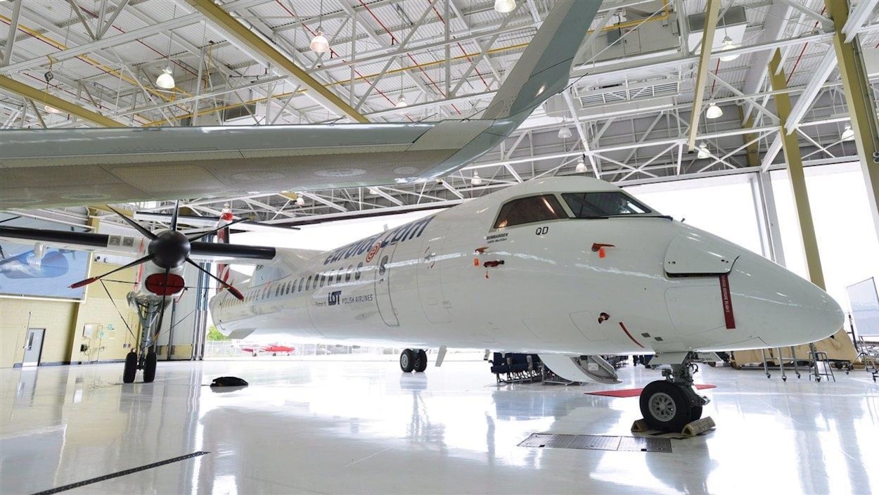 Un appareil Q400 de Bombardier