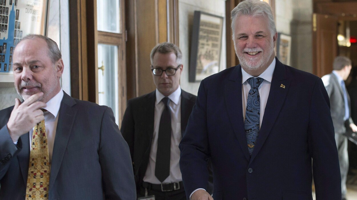 Jean-Louis Dufresne (à gauche) et Philippe Couillard (à droite) Jean-Louis Dufresne (à gauche) et Philippe Couillard (à droite)