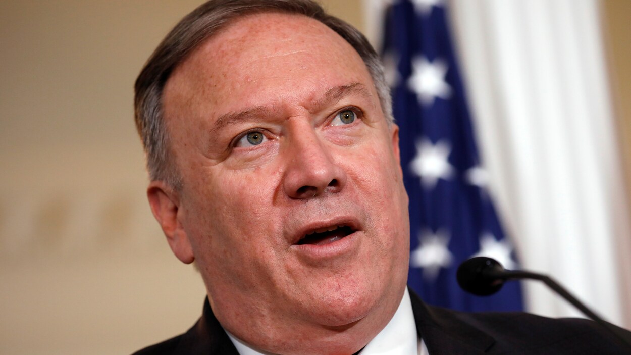 Le secrétaire d'État américain Mike Pompeo s'adresse aux médias au département d'État à Washington, le 7 août 2019.