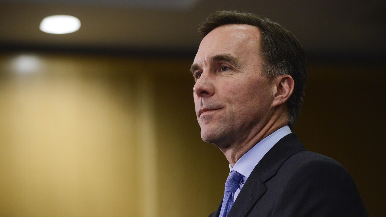 Plan rapproché de Bill Morneau, ministre fédéral des Finances.