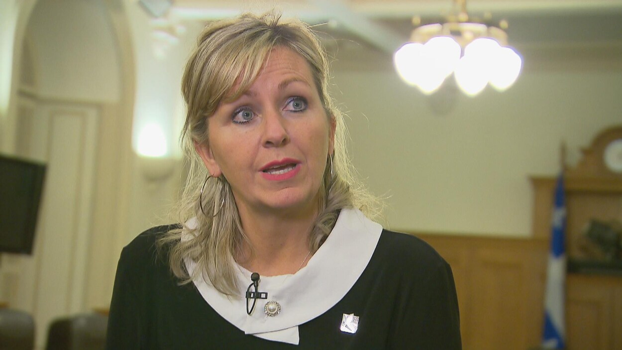 La ministre des Affaires municipales et de l'Habitation Andrée Laforest