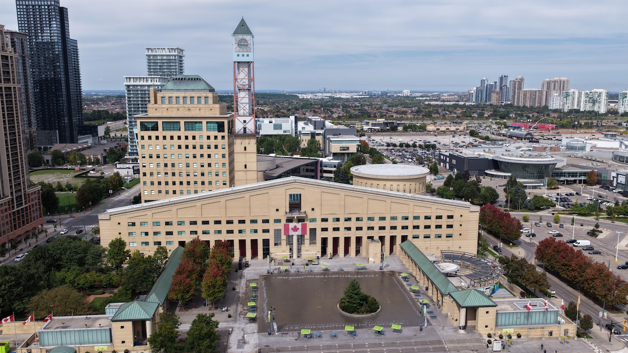 Les centres de données s’invitent au débat à la mairie de Mississauga
