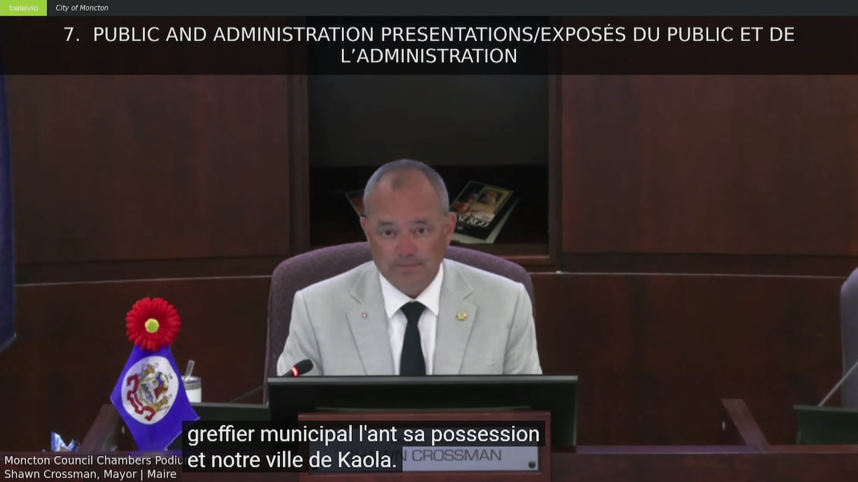 Moncton utilise l’IA pour la traduction simultanée de ses réunions