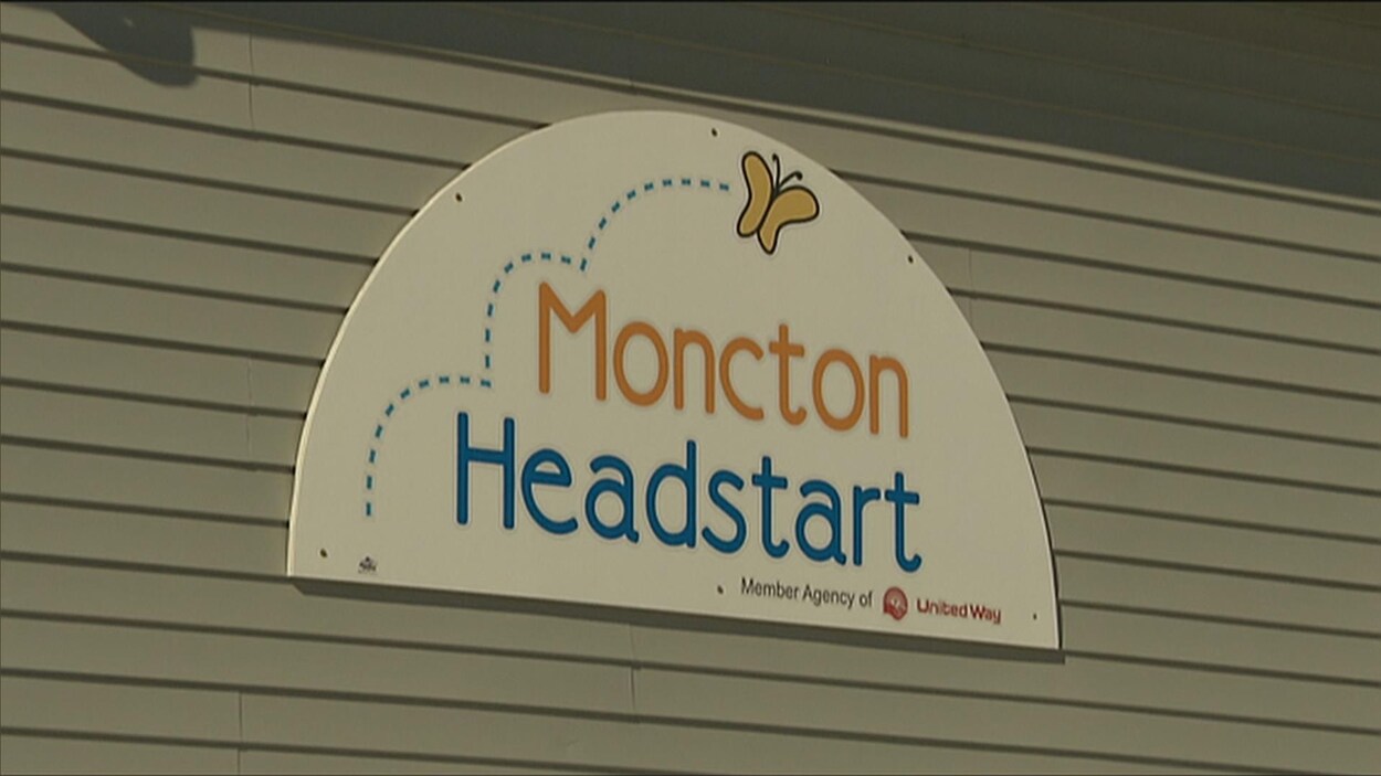 Une affiche de Moncton Headstart.