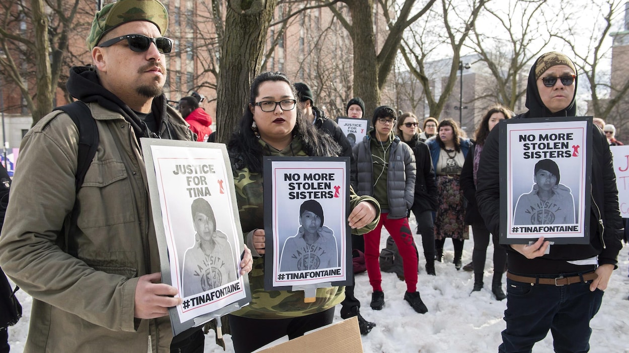 Environ 400 personnes ont participé à la manifestation de Montréal. Environ 400 personnes ont participé à la manifestation de Montréal.