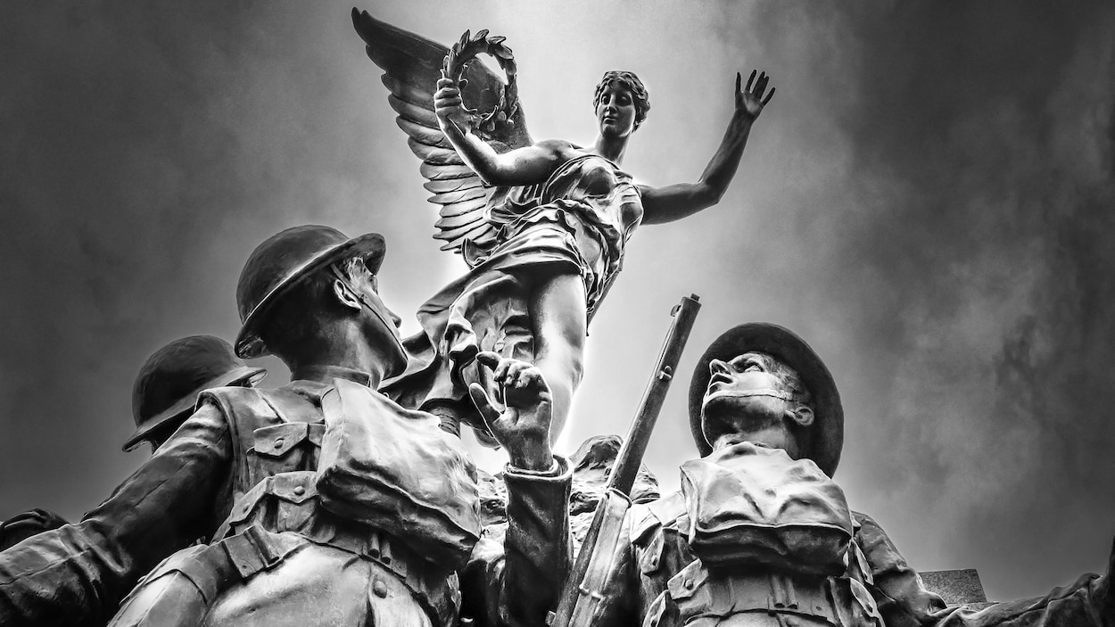 Cette photo est l'oeuvre du photographe Marcel Morin qui prépare une exposition pour 2021 intitulée « Sherbrooke en noir et blanc : l'espoir ». Cette photo est l'oeuvre du photographe Marcel Morin qui prépare une exposition pour 2021 intitulée « Sherbrooke en noir et blanc : l'espoir ».