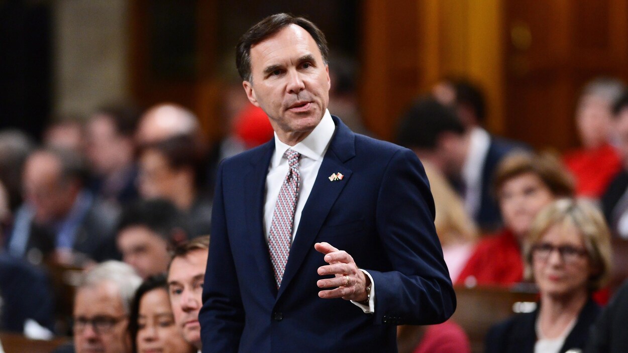 Le ministre fédéral des Finances, Bill Morneau, présentant le plus récent budget du gouvernement Trudeau.