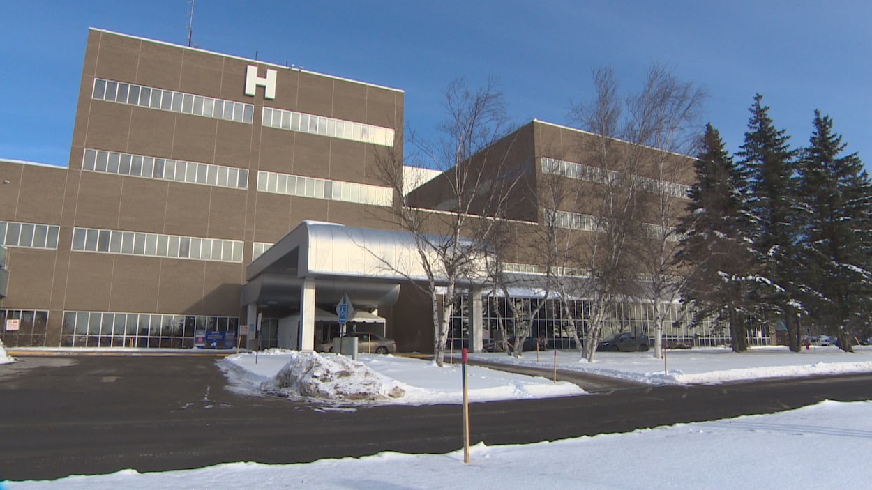 Sept médecins québécois vont travailler pour Vitalité, dont cinq dans le nord