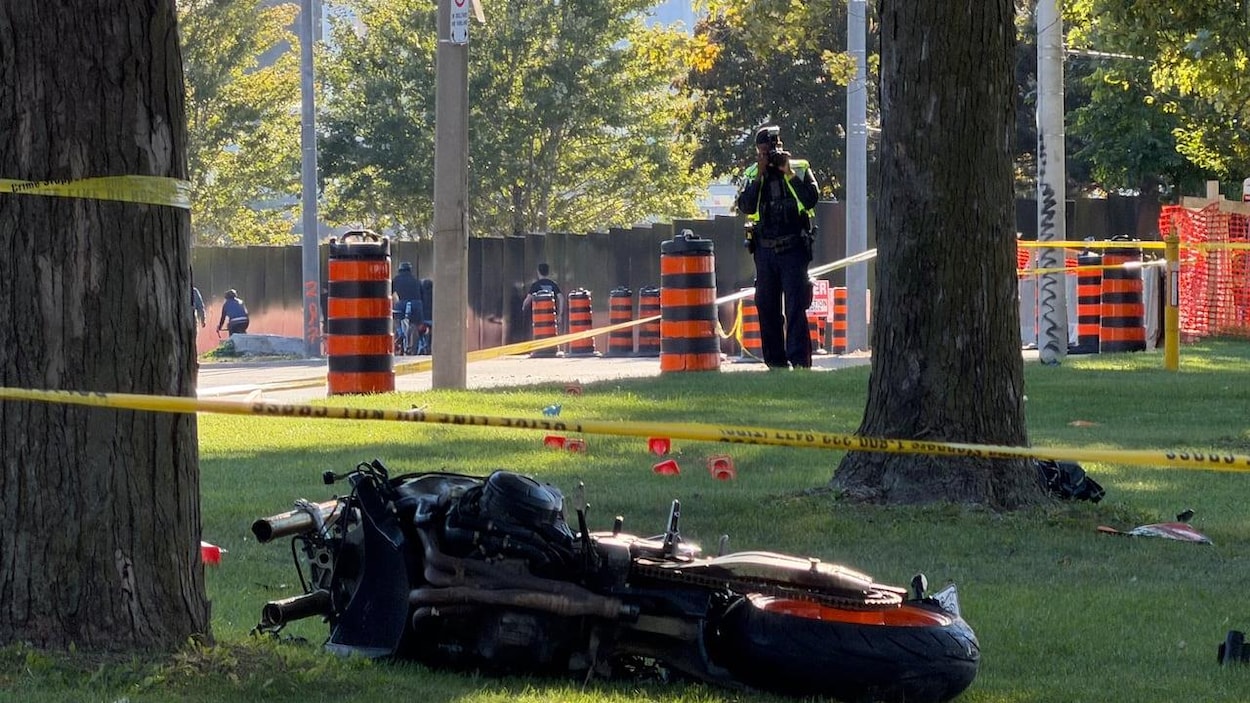 Un trentenaire mort dans un accident de moto à Toronto