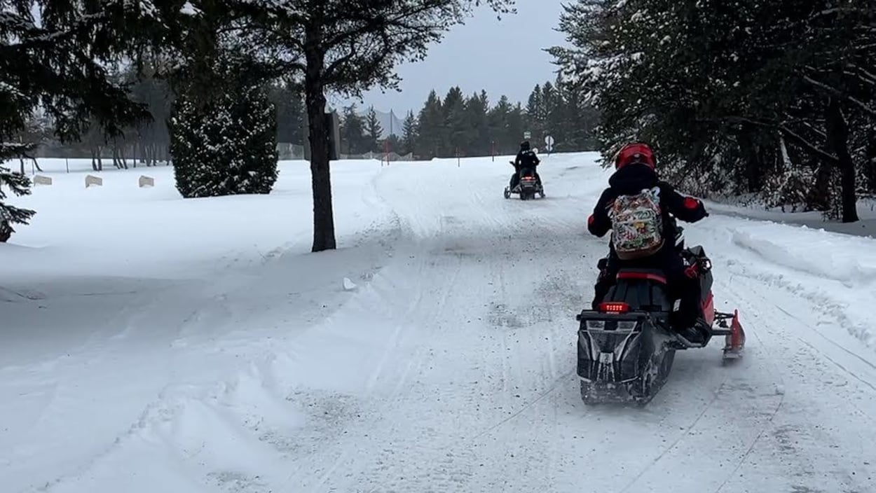 La saison de motoneige prend lentement son envol