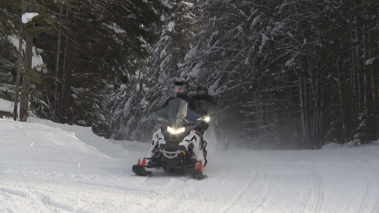 Saguenay : Opération ciblée contre l'alcool au volant des motoneigistes