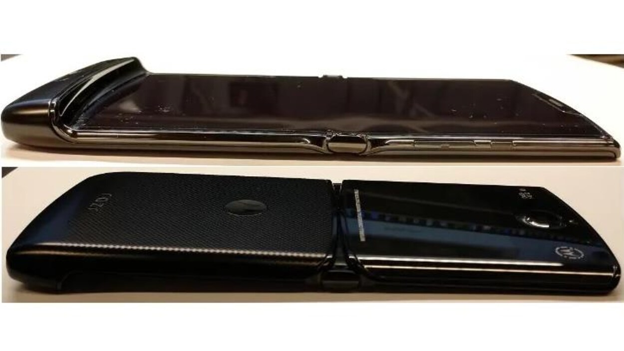 Le nouveau Motorola Razr, vu d'en avant et de dos lorsqu'il est déplié.