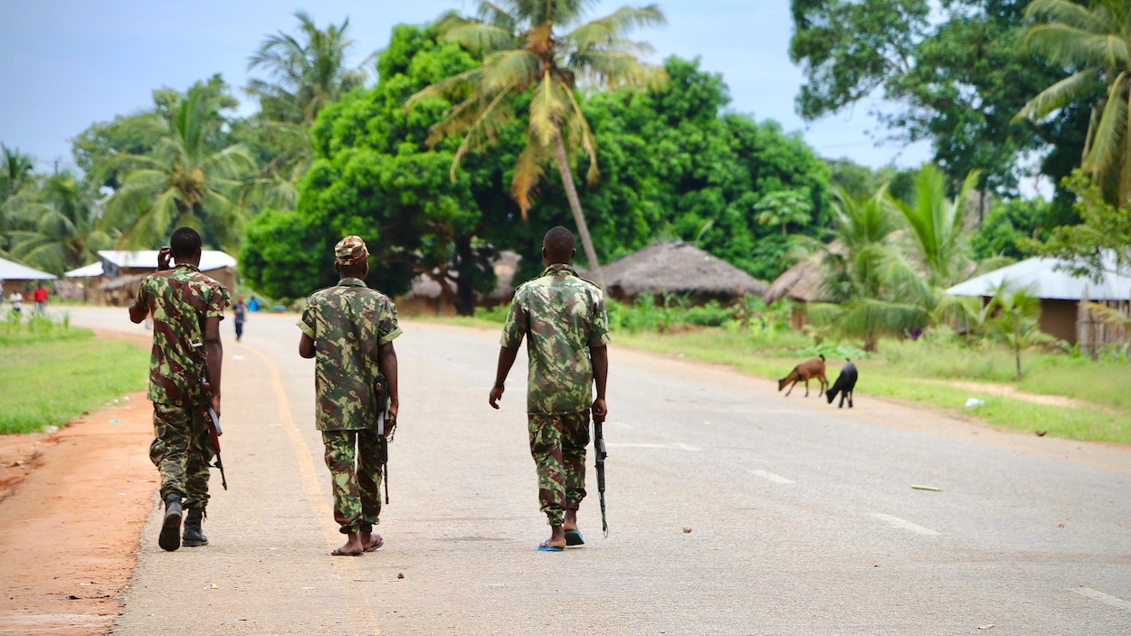 Des soldats à Mocimboa da Praia, dans le nord du Mozambique, où les djihadistes ont pris le contrôle du port. (photo d'archives)