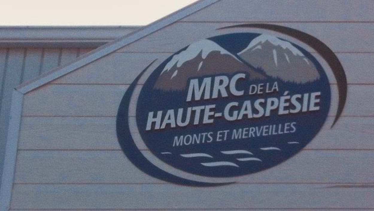 Les regroupements municipaux sous la loupe de Yann Fournis