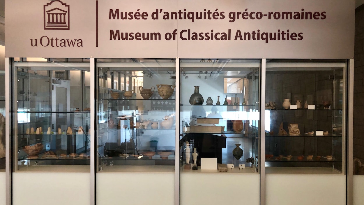 La devanture du Musée d’antiquités gréco-romaines de l’Université d’Ottawa.