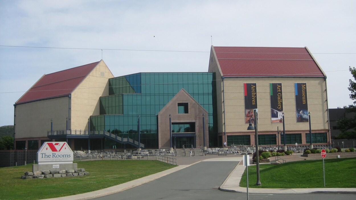 Le musée vu de l'extérieur Le musée vu de l'extérieur