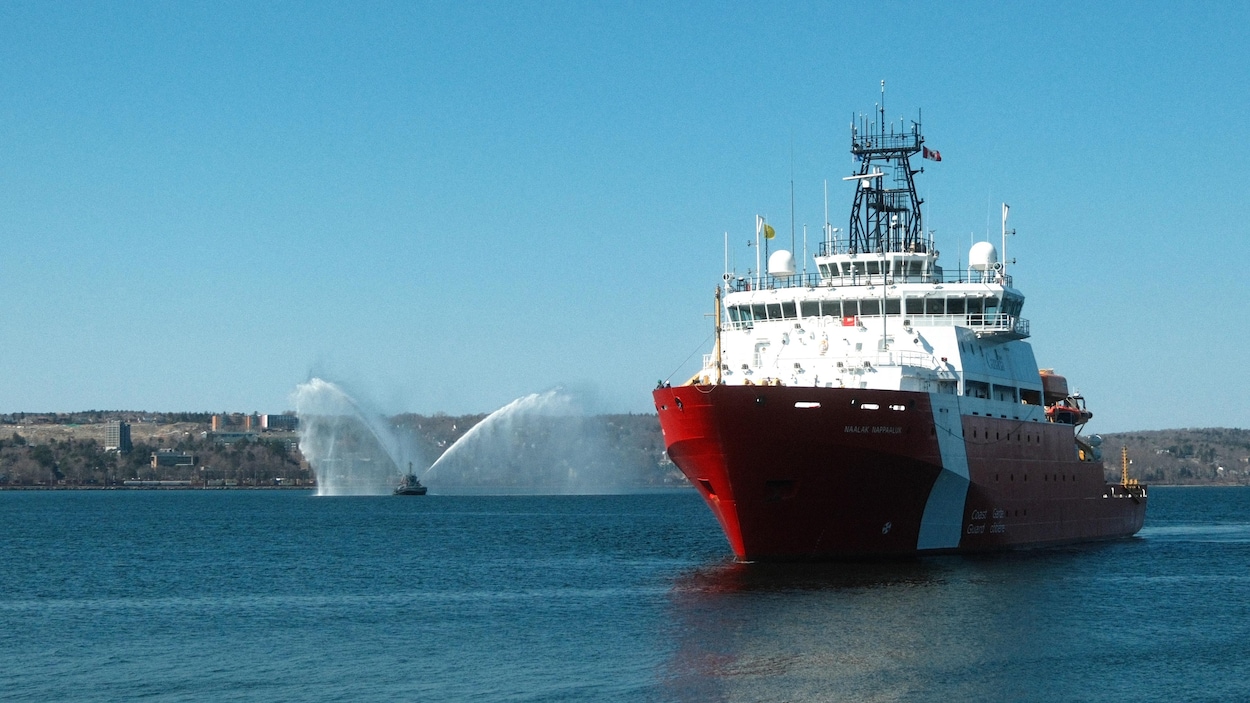 Le nouveau navire canadien de recherche scientifique est enfin arrivé à Halifax