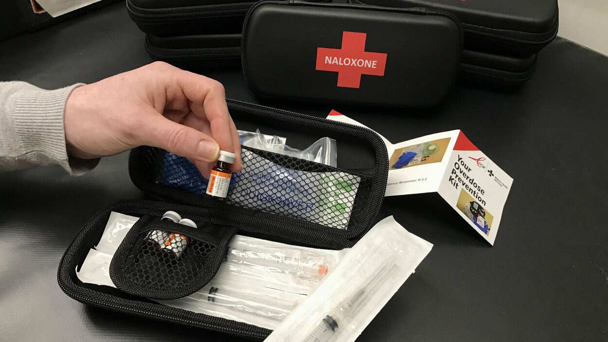 Trousse de naloxone.